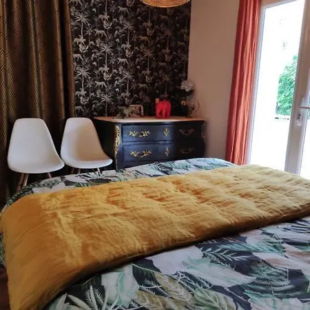 La Maison Des Papillons